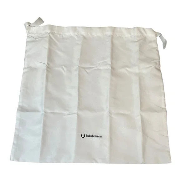 Lululemon Cactus Leather Crossbody Bag Black With Gold Hardware & Dust Bag - Picture 15 of 16